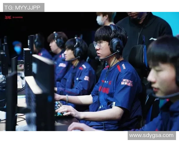 英雄联盟专题：深入分析JDG战队的比赛策略与经验分享