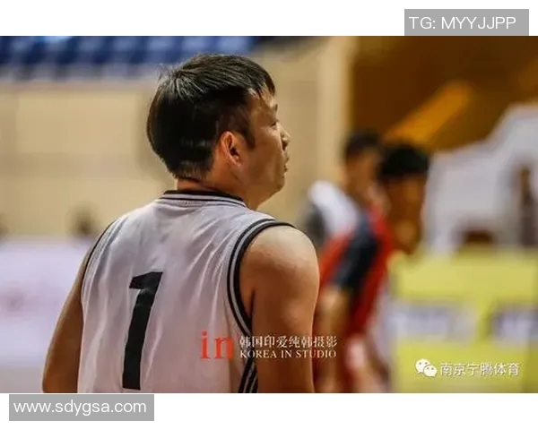 南京羽毛球队在城市联赛中的个人能力表现分析与点评