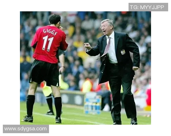 足球传奇吉格斯的辉煌职业生涯与个人故事回顾 足球传奇吉格斯的辉煌职业生涯与个人故事回顾