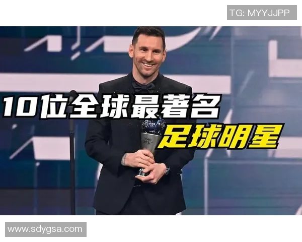 足球明星夜游酒吧揭秘球场外的另一面生活与魅力